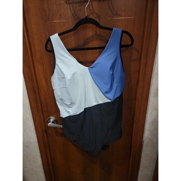 Cacique One Piece Swimsuit Sz 20 Like New - Picture 1 of 2